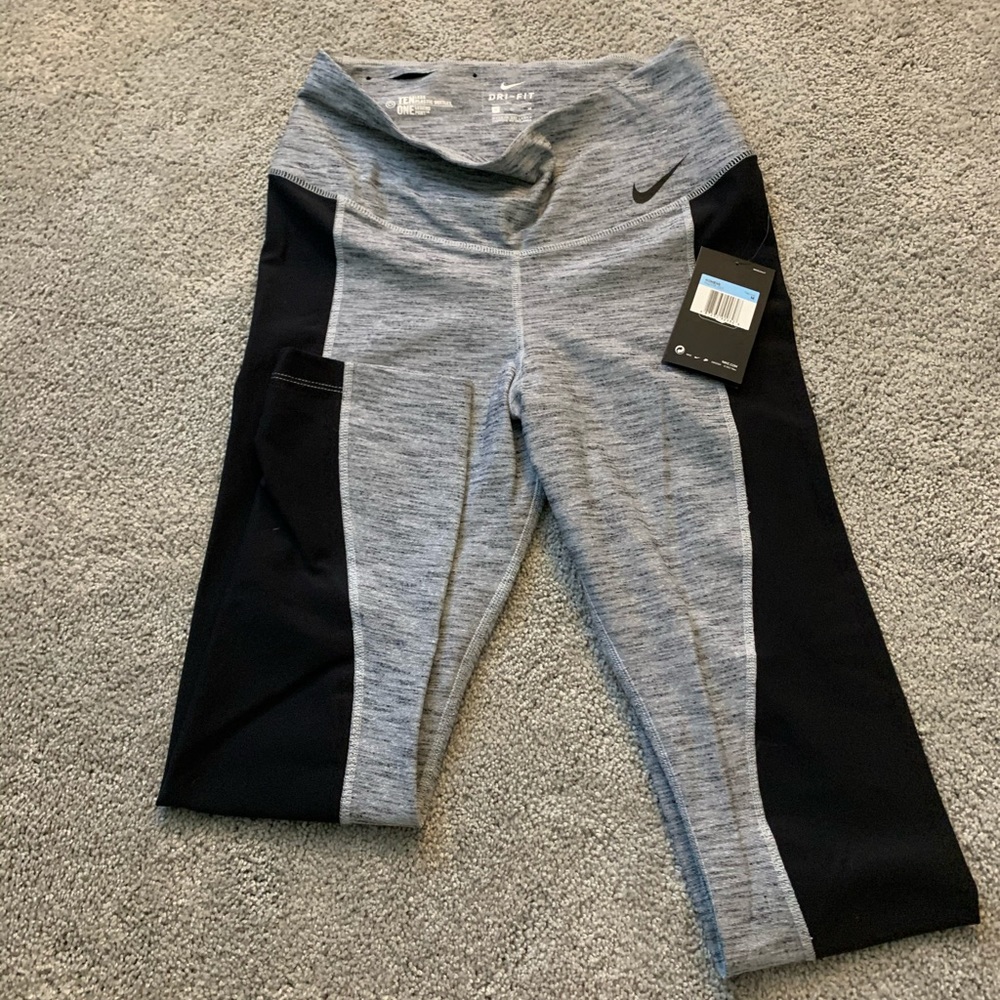 Nike Dri-Fit One Legend Pant